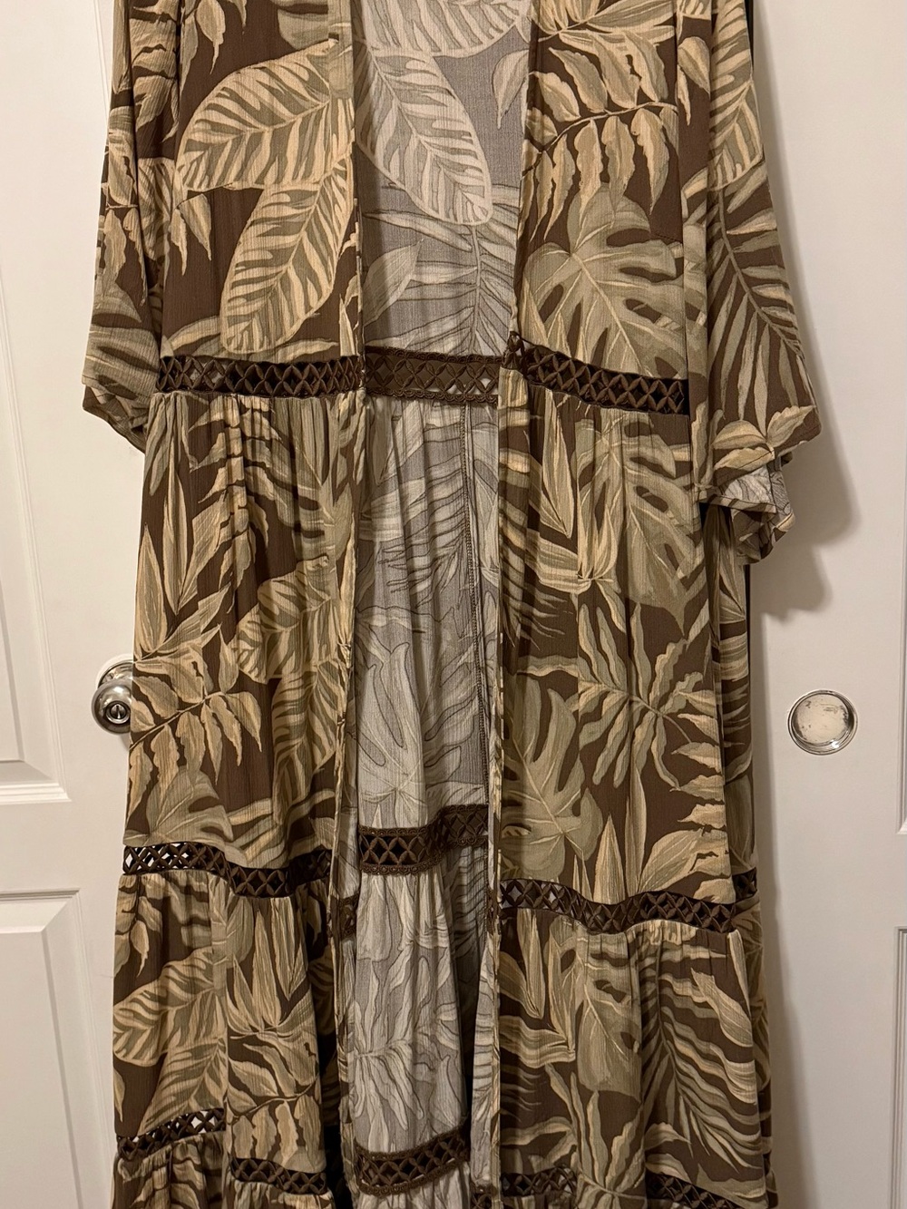 torrid Brown and Cream Leaf-Print Kimono